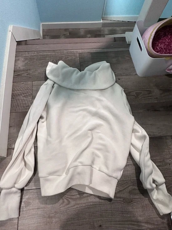 Varley women’s quarter zip - Picture 3 of 4